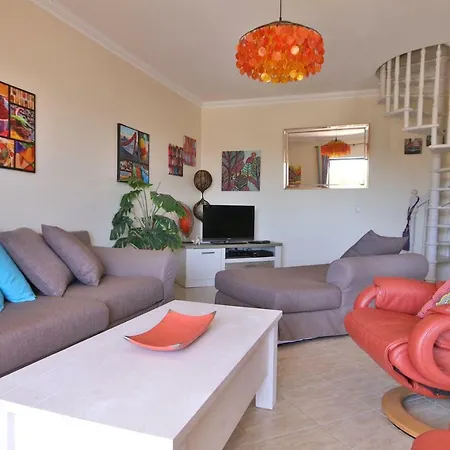 3 Bed Apartment, Near The Beach, Oura, *